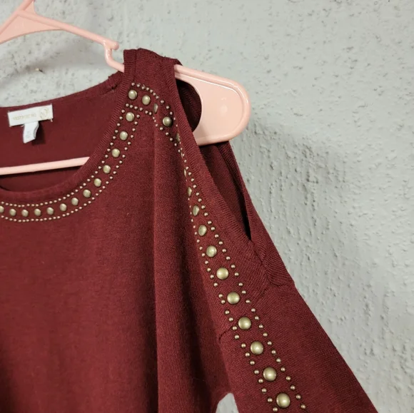 Westport 1962 - Women's Open Shoulder Sweater - Picture 5 of 10